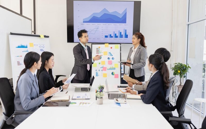 Effective Ways to Analyze Changing Market Trends