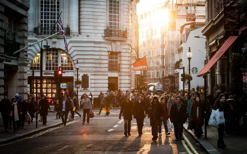 Smart City Tourism Infrastructure Supporting Visitor Navigation